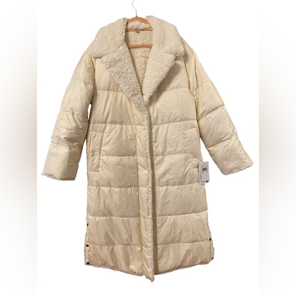 Michael Kors Quilted Ciré and Faux
Shearling Reversible Puffer
Coat- Women’s MED - Picture 1 of 16